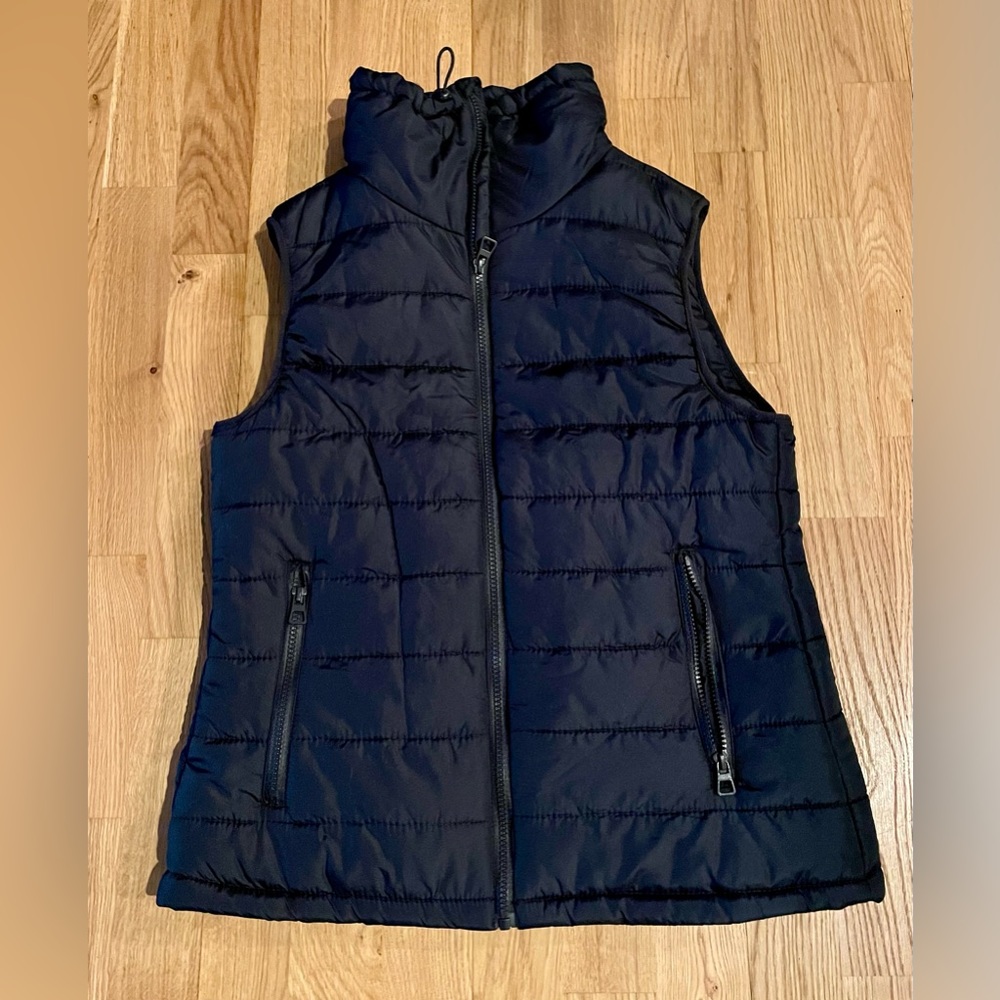 Sleeveless puffer vest